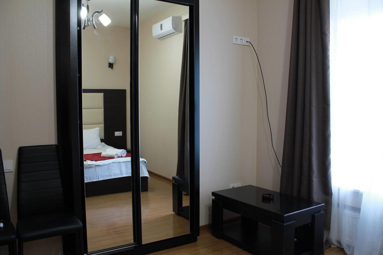 Hotel White Neptun Georgia Tbilisi Exteriör bild